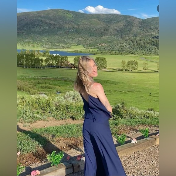 Classic Navy Blue V-Neck Open Back Maxi Dress [Sz. XS] - Picture 3 of 3